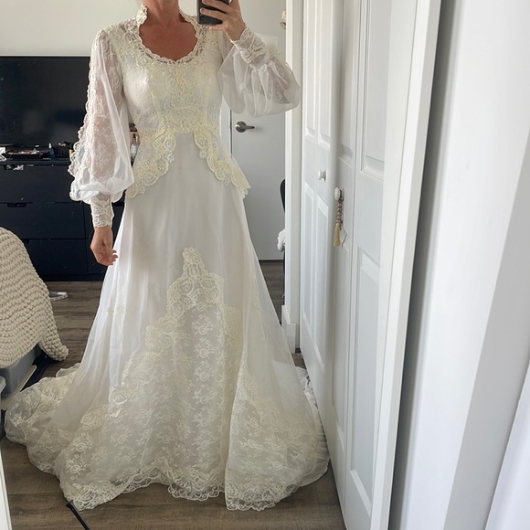 Vintage Dresses & Skirts - Vintage long sleeve wedding dress